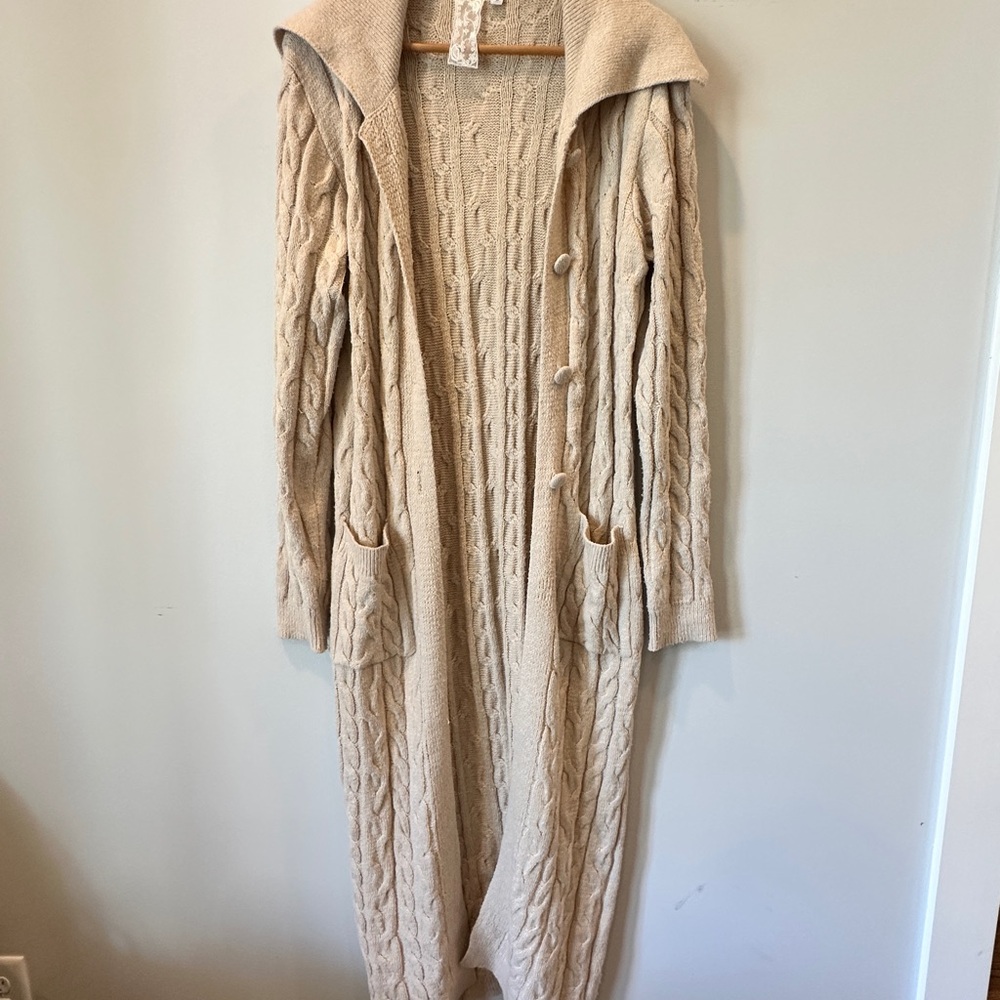 Sadie & Sage Long Cable Knit Hooded Cardigan in Cream